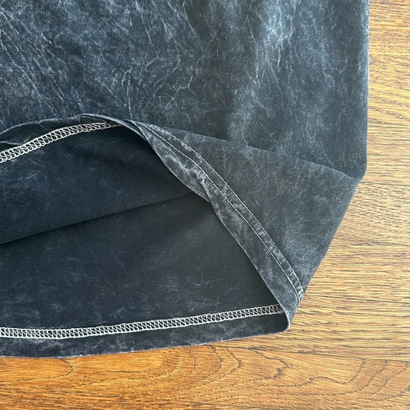 Men’s Black Acid Wash Cotton Graphic Short Sleeve T-Shirt - Picture 3 of 4